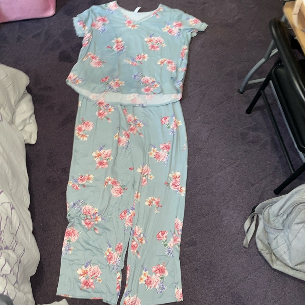 2X comfy pajama set hardly ever worn